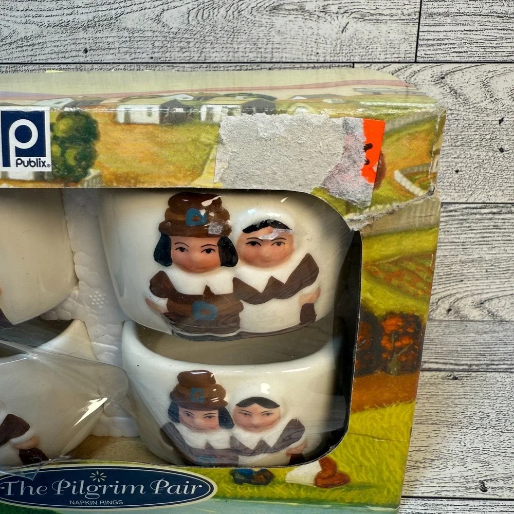 Publix The Pilgrim Pair Thanksgiving Napkin Rings Holders Set of‎ 4. Mint Cond.
